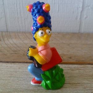 The Simpsons Marge Simpson PVC Cake Topper 3&quot; Tall 1990