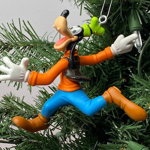 Disney Goofy Miniature Christmas Ornament Cake Topper 4.5&quot; Tall