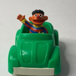 Sammlerstück Sesamstraße Ernie Auto Kuchen Topper Illco Cake Topper 3 &quot;Hoch
