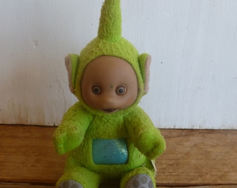 Tele Tubbies Plush Green Bean Bag "Dipsy" 6" Tall 1998 Stuffed Toy Doll