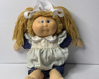 Cabbage Patch Kids Doll Blond Hair Blue Eyes 16" Tall 1982 Stuffed Toy Doll