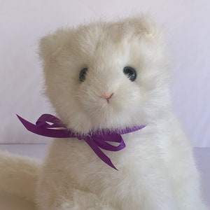Gund Collector Plush Cat Kitten 9&quot; Tall 1986 Stuffed Animal Toy
