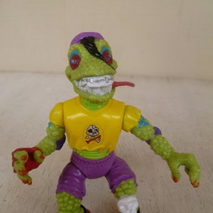 Teenage Mutant Ninja Turtle Lizard Figurine Mondo Gecko Action Figure Cake Topper 4&quot; Tall 1991