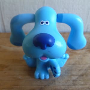 Blue&#39;s Clues PVC Dog Cake Topper Viacom 2.5&quot; Tall 1999 Not Working