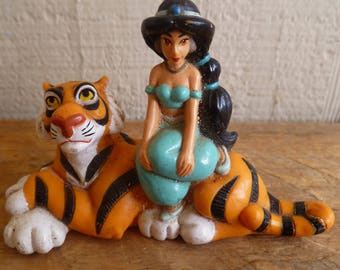 Disney Aladdin Princess Jasmine Riding Rajah PVC Cake Topper 2.25" Tall