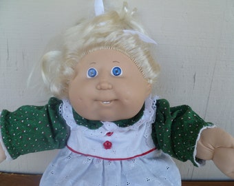 Cabbage Patch Kids Doll Blond Hair Blue Eyes 16" Tall 1982 Stuffed Toy Doll