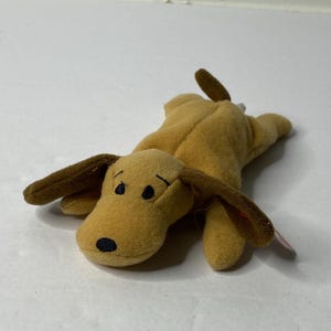 Ty Bones the Dog Teenie Beanie Baby  Plush Hound Dog W/Tags 7" Long 1993 Stuffed Animal Toy