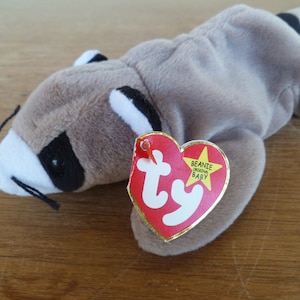 Ty Ringo the Racoon Beanie Babies Plush Racoon W/ Tags 10&quot; Long 1995 Stuffed Animal Toy