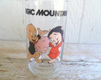 Figura de cristal de Porky y Petunia Pig "Magic Mountain" Warner Bros., 14,5 cm de alto, 1989