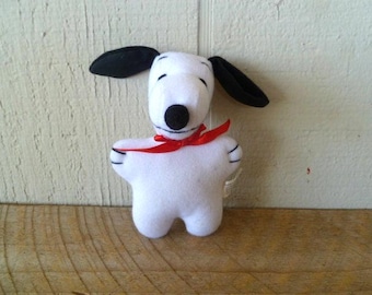 Snoopy Plush Cloth Doll Peanuts Charlie Brown 5" Tall Stuffed Toy Doll