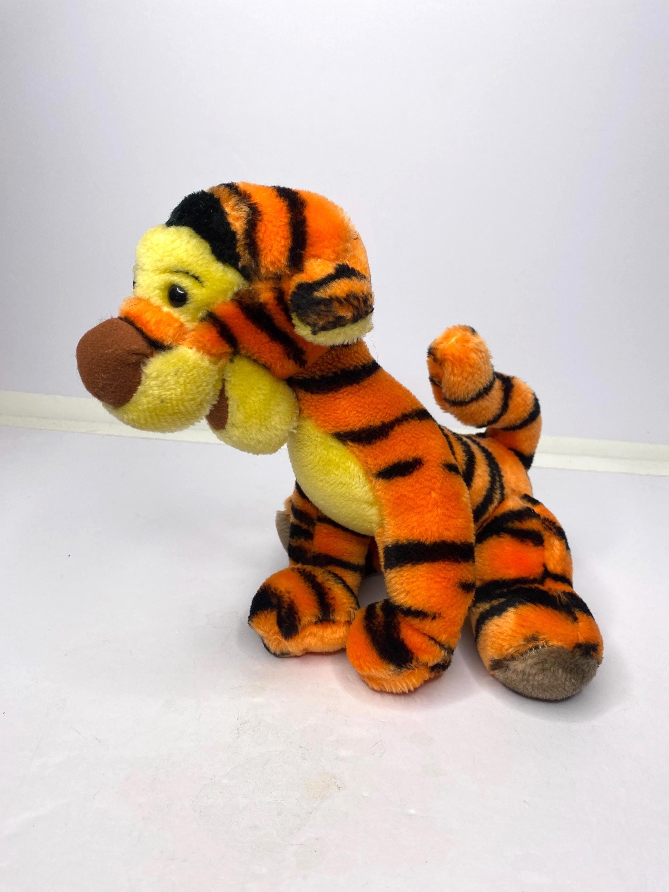 Disney Winnie the Pooh Plush Tigger 10