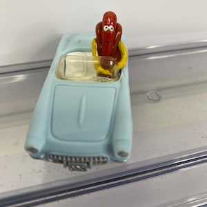 Wienerschnitzel Hot dog Blue Pull Back Car Figurine Pvc 2.5" Tall  2001