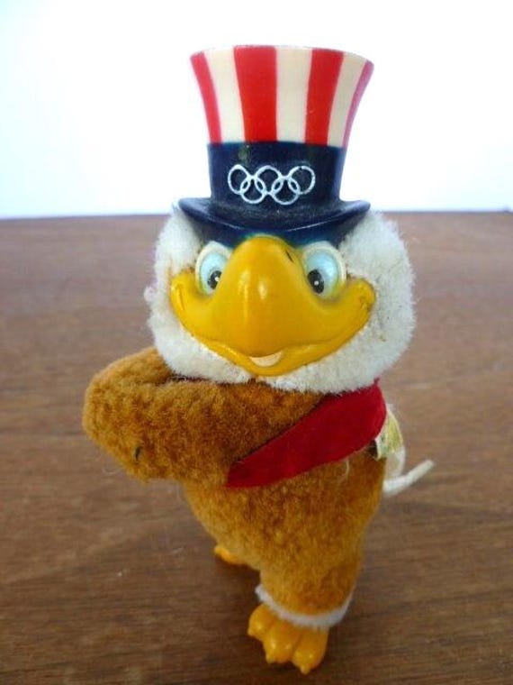 Peluche Mascotte Sam L'Aigle - Jeux Olympiques Los Angeles 1984 - Vintage Avec Torche