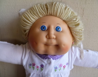 Cabbage Patch Kinder Puppe Vintage Blaue Augen und Aus Blond Haar Neue kleidung 16 "Hoch 1983 Stofftier
