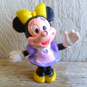 Disney Minnie Mouse Plastic Figurine Cake Topper 2.25&quot; Tall