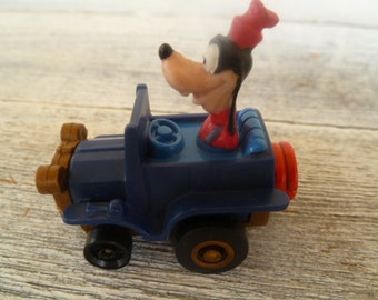 Vintage Disney Goofy Sports Coupe Mini Car McDonalds