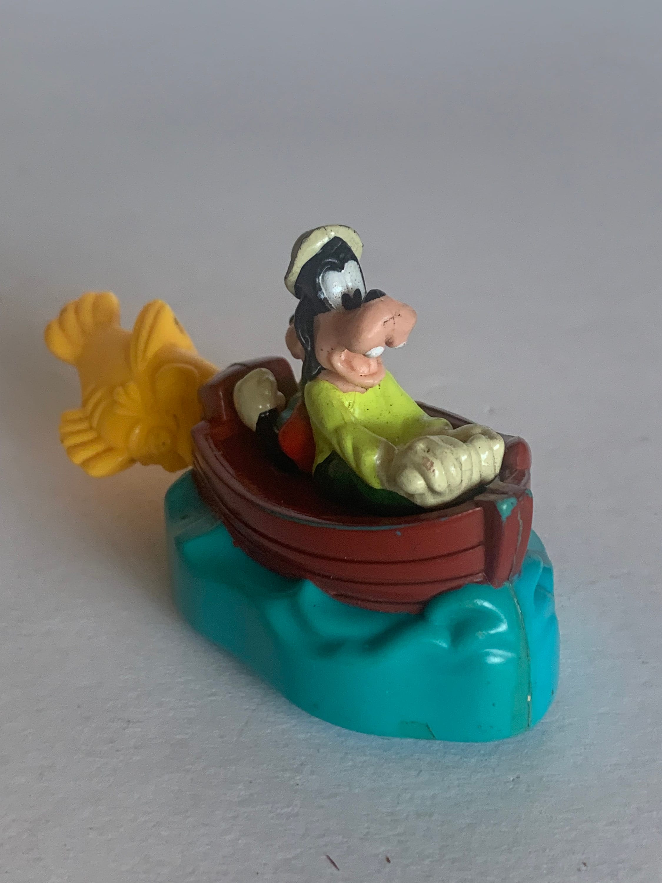 Disney Goofy and Max Boat Pull Back 4