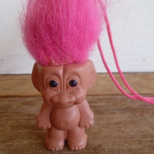 Troll Doll Pink Hair & Necklace 6&quot; Tall W/ Hair W/ 15&quot; Cord