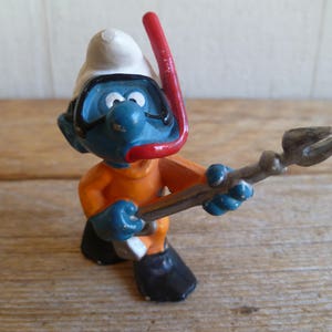 Thanksgiving Smurf W/ Snorkel Spear Figurine Cake Topper PVC 2.25&quot; Tall 1979 Vintage