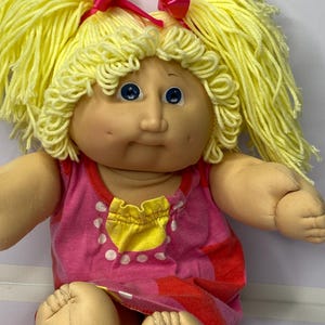 Cabbage Patch Kids Doll Blond Hair Blue Eyes 16&quot; Tall 1984 Stuffed Toy Doll *Read Description*