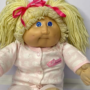 Cabbage Patch Kids Blond Hair Blue Eyes Doll 16&quot; Tall 1982 Stuffed Toy Doll  *READ DESCRIPTION* Some Mark and Missing Strings
