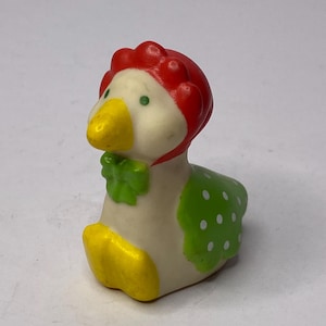 Strawberry Shortcake Cherry Cuddler Pet Gooseberry PVC Miniature 2&quot; Tall 1982