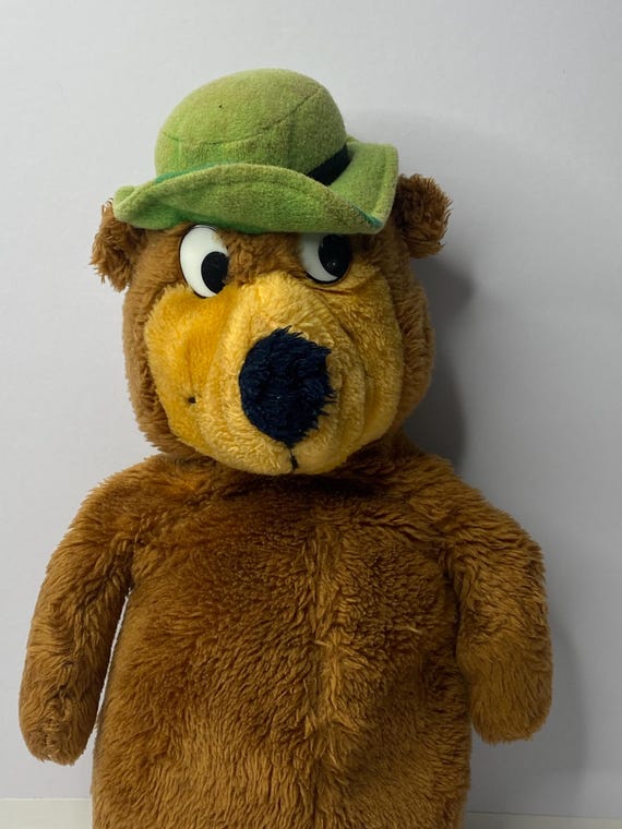 Yogi Bear Plush Bear Hanna Barbera Productions 17