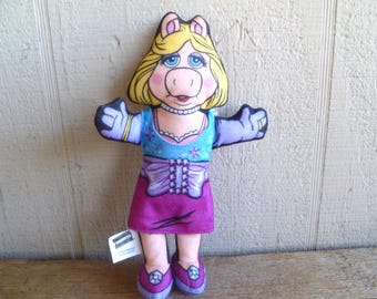 Miss Piggy Cloth Doll Sesame Street 7.5&quot; Tall 1998 Blockbuster
