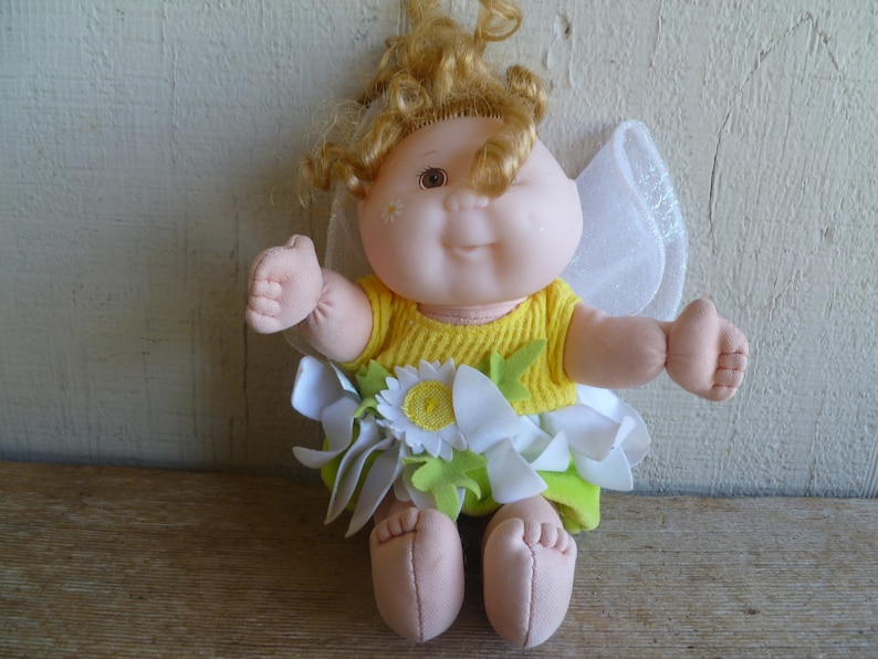 mini cabbage patch dolls 1995