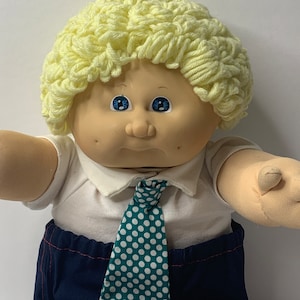 Cabbage Patch Kids Boy Doll Blond Hair Blue Eyes 17&quot; Tall 1982 Stuffed Toy Doll