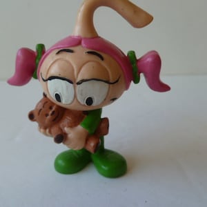 Wallie Berrie Snorks &quot;Casey with Teddy Bear&quot; Figure Miniature 2.5&quot; Tall 1984