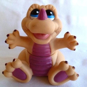 Disney&#39;s Dinosaurs Baby Sinclair Dinosaur Vinyl Figurine Television Cartoon Vintage 4.25&quot; Tall 1992