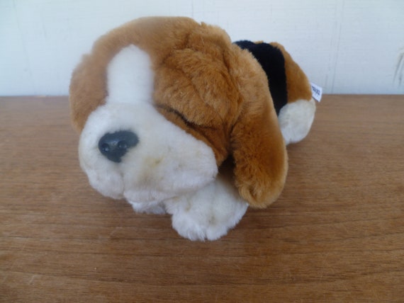 stuffed hound dog