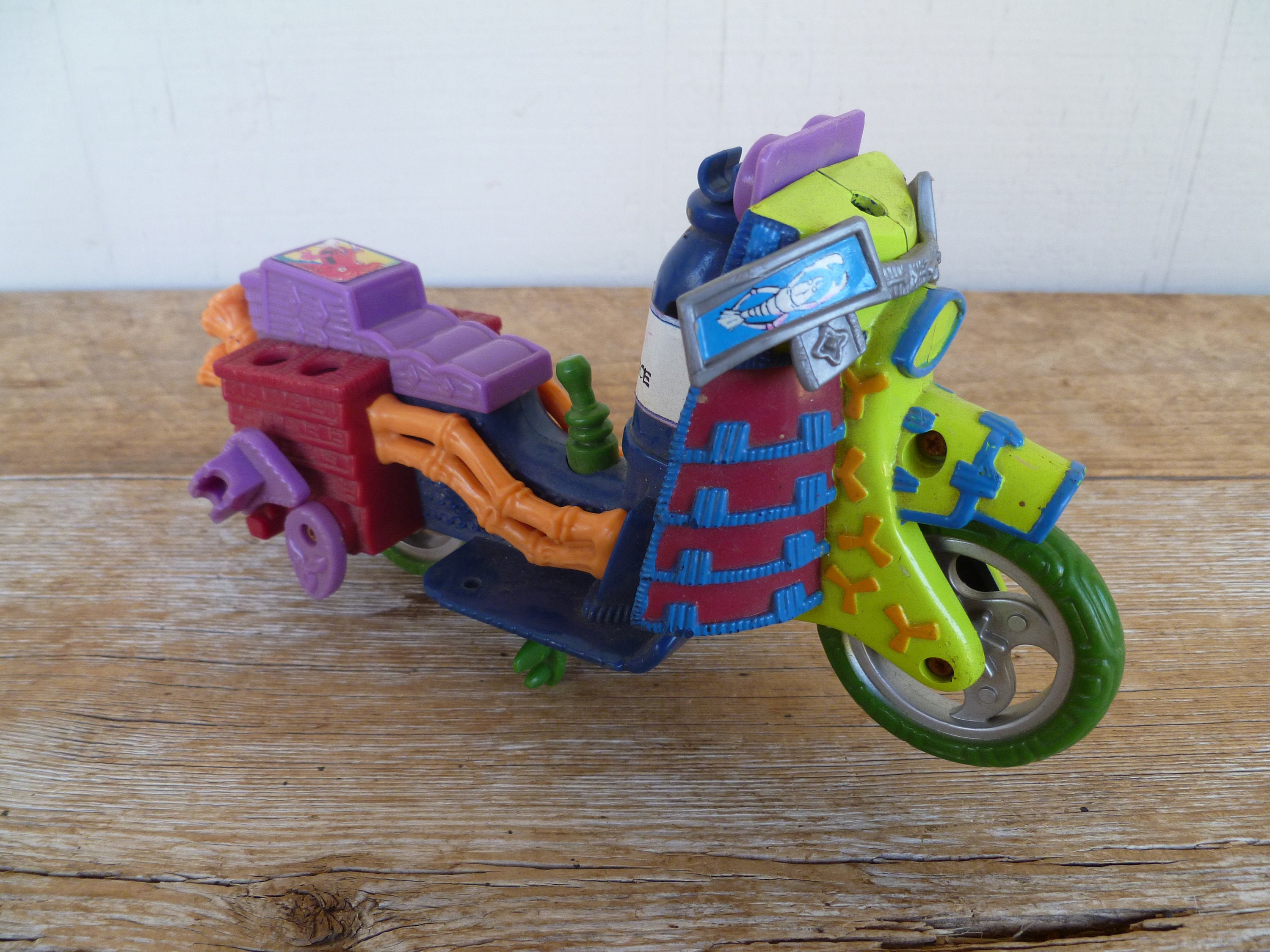 Teenage mutant ninja turtle & scooter, Hobbies & Toys, Toys