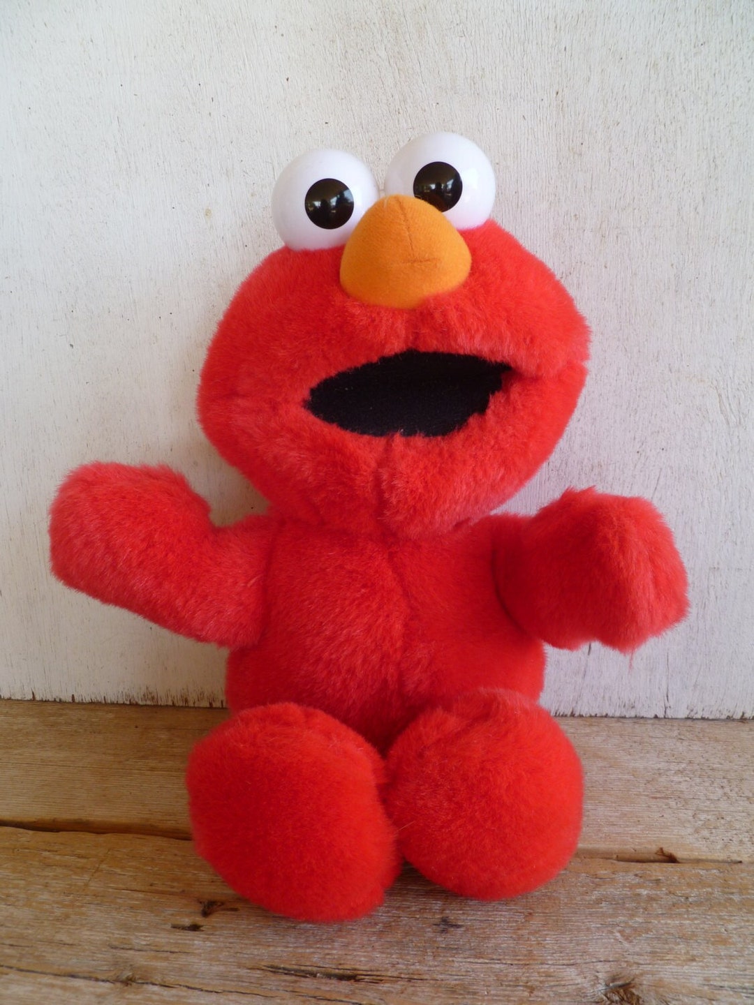 Small elmo discount plush toy