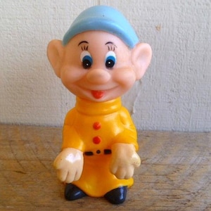 Disney Snow White and the Seven Dwarfs Vinyl Dopey 4.75&quot; Tall