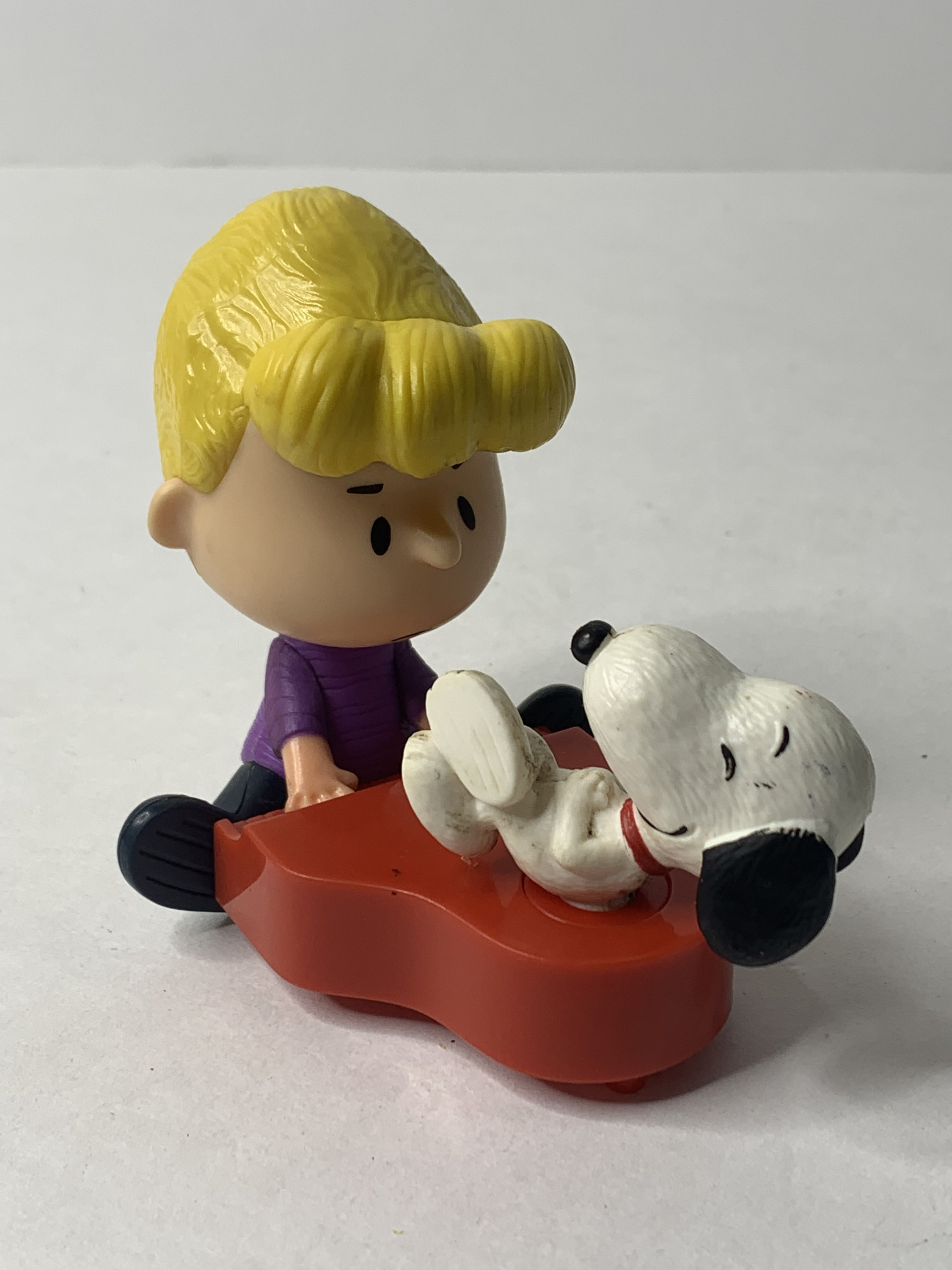スヌーピー チャーリー・ブラウン ルーシー ペパーミント パティ