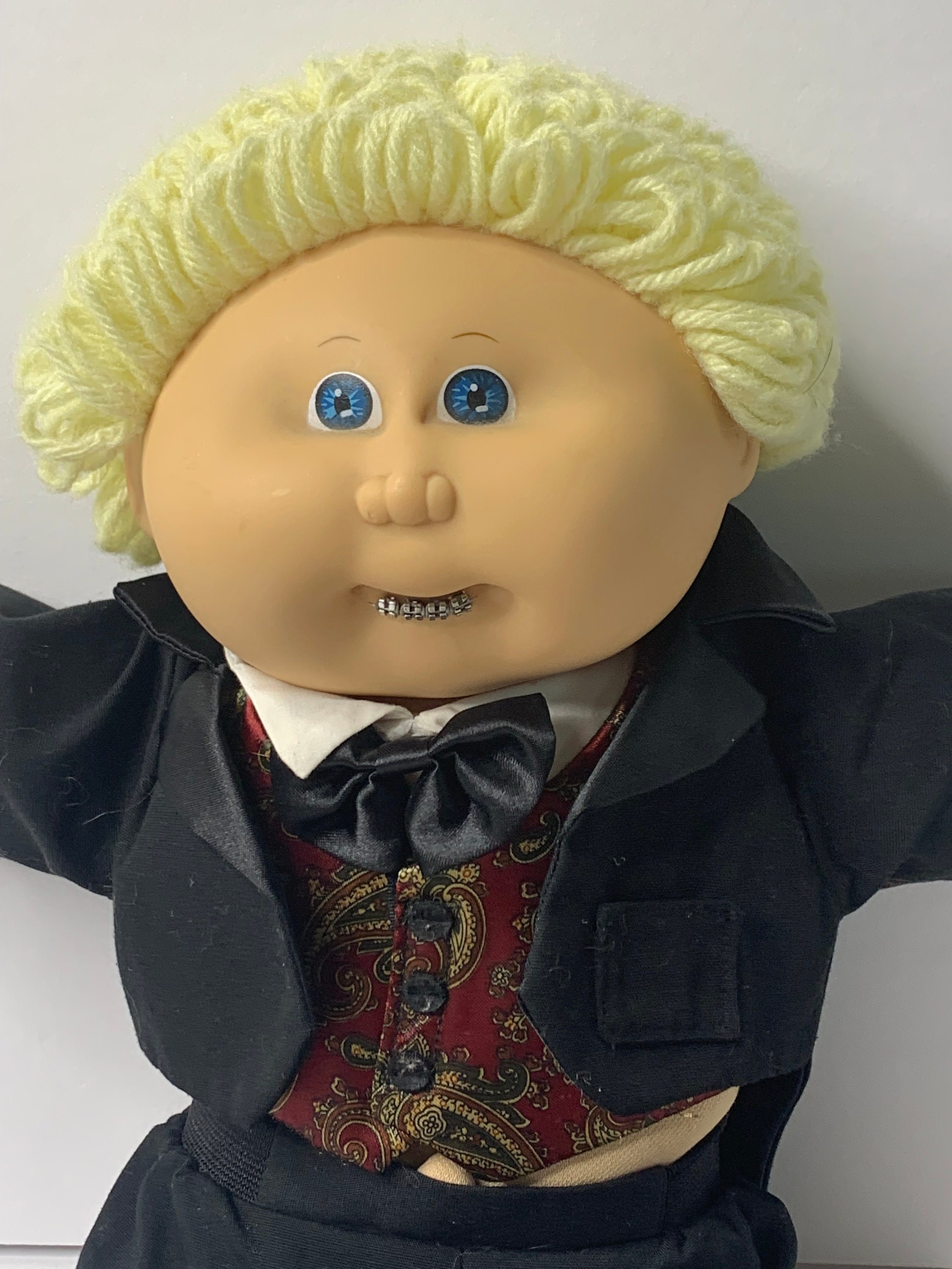 Cabbage patch doll with braces on sale
