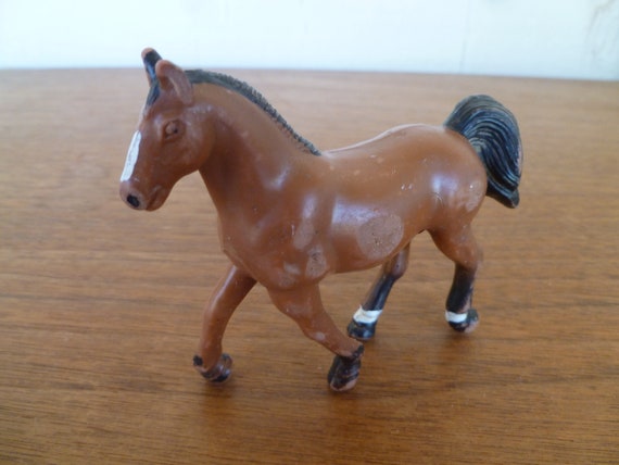 Simba Toys White and Brown with Black Mane and Champion Beauty Horse with Foal