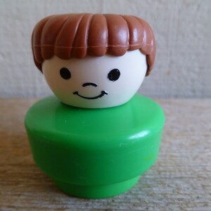Fisher Price Little People Figure Green Girl  2&quot; Tall 1990