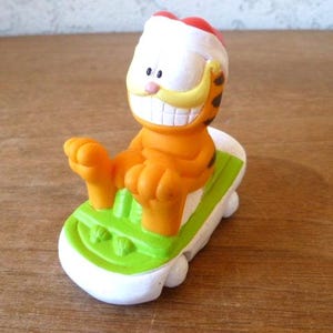 Garfield Car "Happy Holidays" Carl's Jr. Fast Food Premium 3" Long 1997
