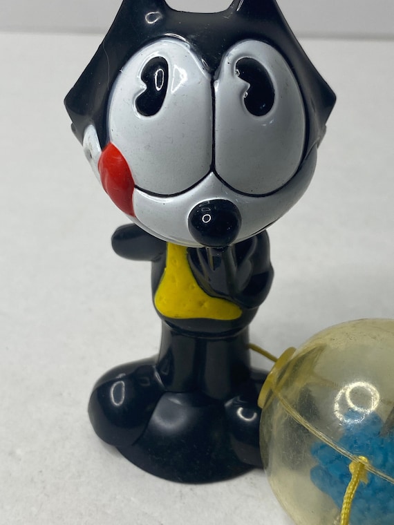 Felix the Cat With Goldfish in Ball 4
