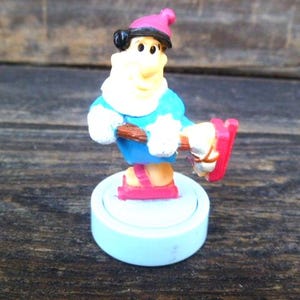 Fred Flintstone Skating Toy Figure 2.75&quot; Tall 1990 Wendy&#39;s