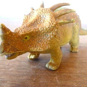 Styracosaurus Dinosaurier Figur Cake Topper 14,5 cm lang