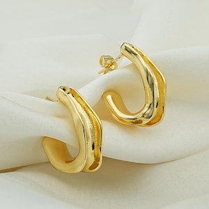 18K Gold Hoop Earrings • Gold Filled Geometric Huggie Earrings • Minimalist Earrings • Statement Hoops Earrings • Perfect Gift for Her