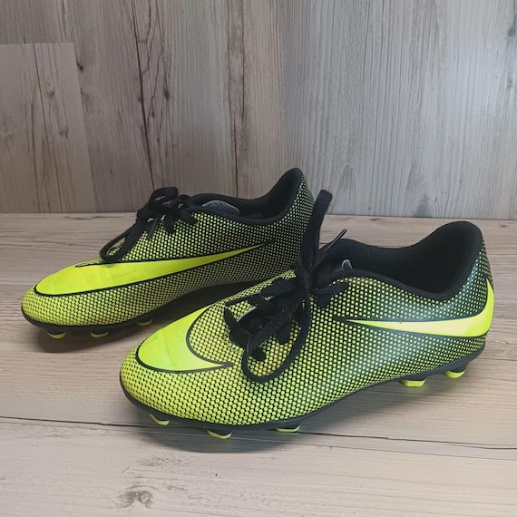 Nike Youth Soccer Cleats - Bright Yellow & Black - Etsy display picture 1