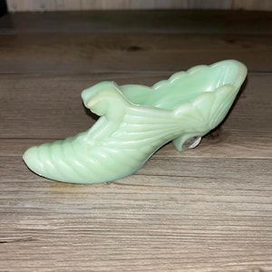 Vintage Fenton Green Glass Shoe Figurine