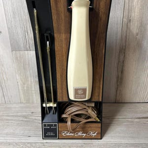 Vintage GE General Electric Electric Knife Set w/ Stand – Dual Blades Slicing & Utility – 1970s Retro Kitchen Appliance