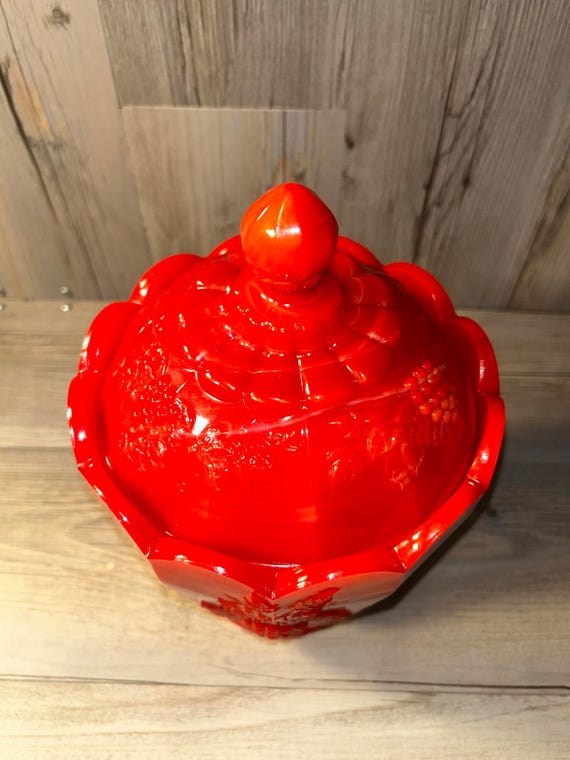 Summit Westmoreland Red & Yellow Slag Glass Cadmium Grapevine