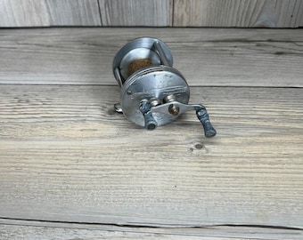 Moulinet de pêche vintage Shakespeare Sportcast modèle FK 1973D